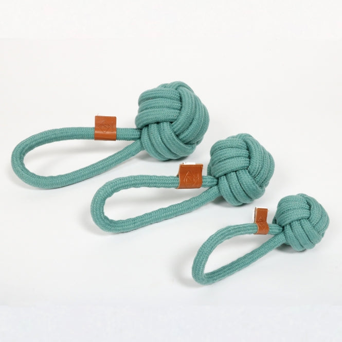 D&D Knotenball mit Schlaufe Harper - blau - 27 x 10cm